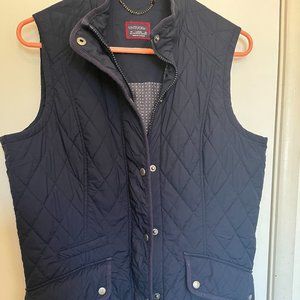 UNTUCKit men's puffer vest